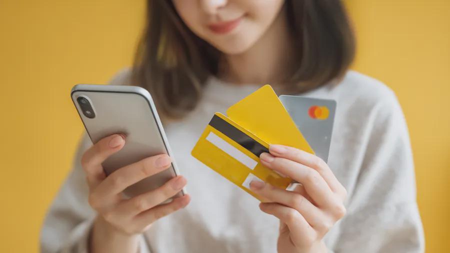  上海知名主持人分享经历；疑似遭遇新型手机骗局；公众需提升网络安全意识。 IT技术 上海知名主持人分享经历；疑似遭遇新型手机骗局；公众需提升网络安全意识。 IT技术