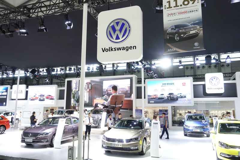  资本博弈的泡沫：美团股价跳水背后的逻辑真相 股票财经 资本博弈的泡沫：美团股价跳水背后的逻辑真相 股票财经 资本博弈的泡沫：美团股价跳水背后的逻辑真相 股票财经