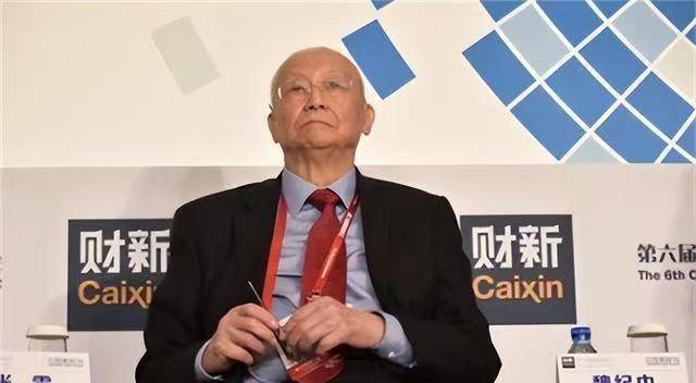 权力边界与专业主义的百年博弈:魏纪中时代的历史镜鉴 体育新闻