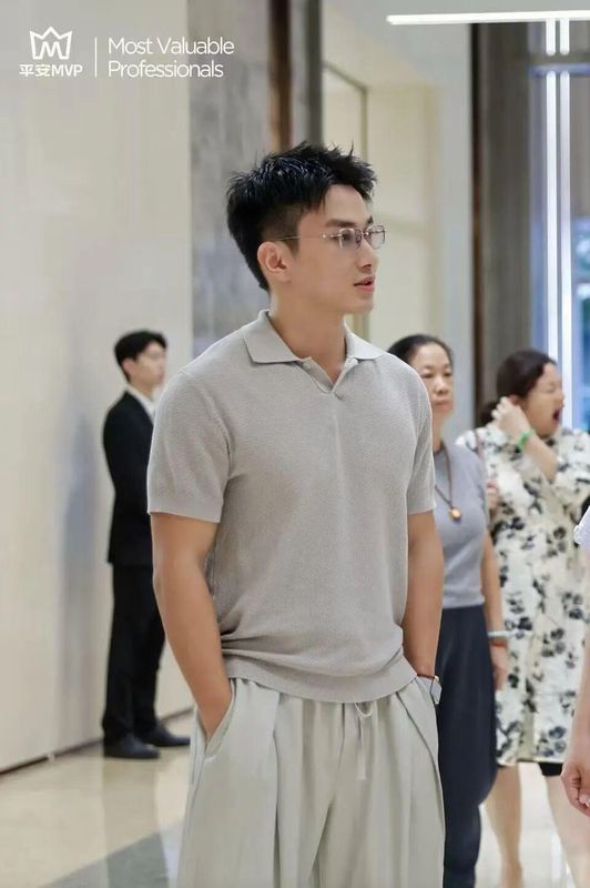 【跨界转型方法论】从济州岛民宿到平安人寿:一名演员的八年职业重构路径 企业服务