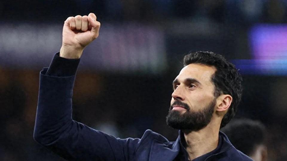 皇马战术困局与欧冠救赎：阿韦洛亚时代的执教危机深度剖析 体育新闻