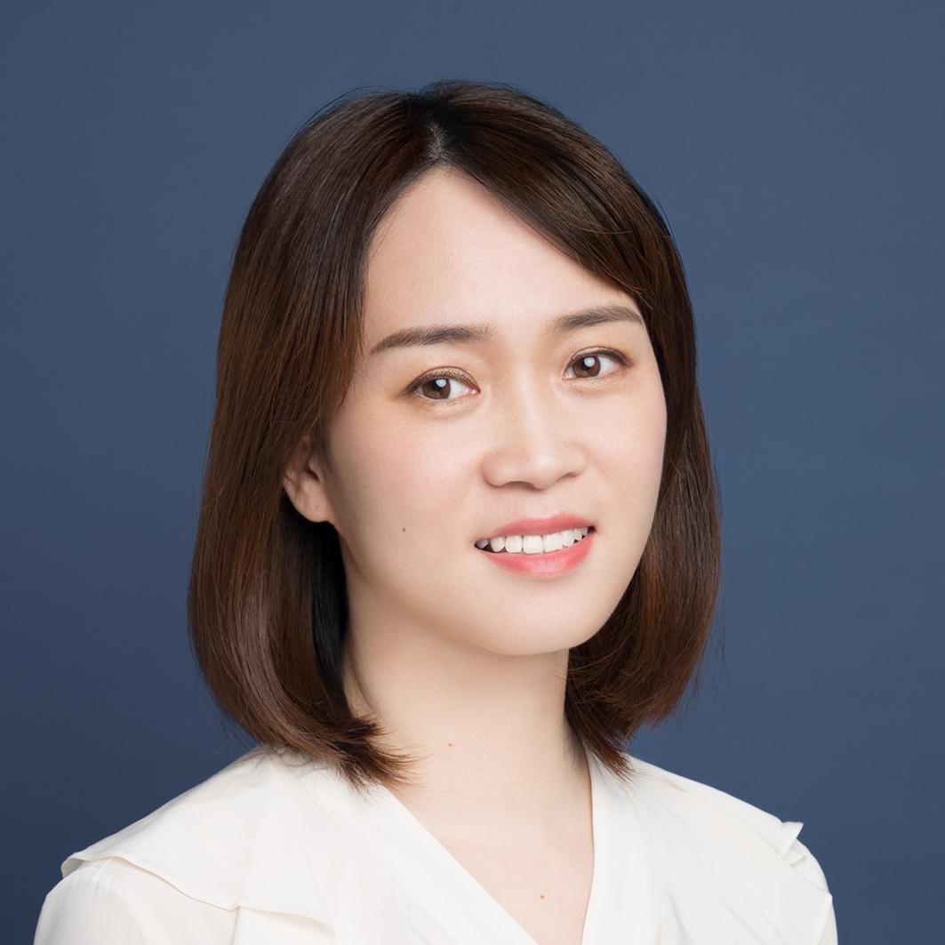  家庭系统视角下青少年心理危机的结构性成因与干预路径 情感心理