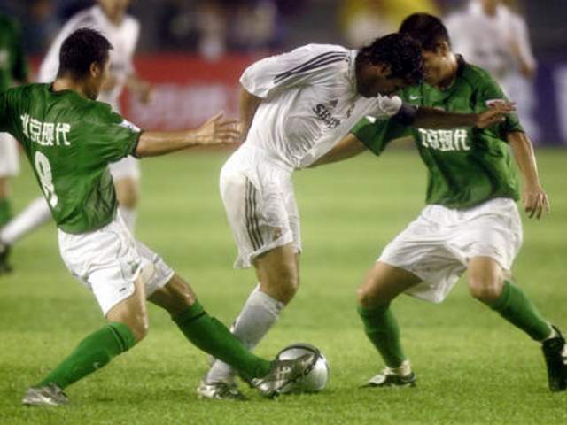  战术淬炼与生存法则：劳尔皇马生涯的技术迭代与更衣室博弈 体育新闻